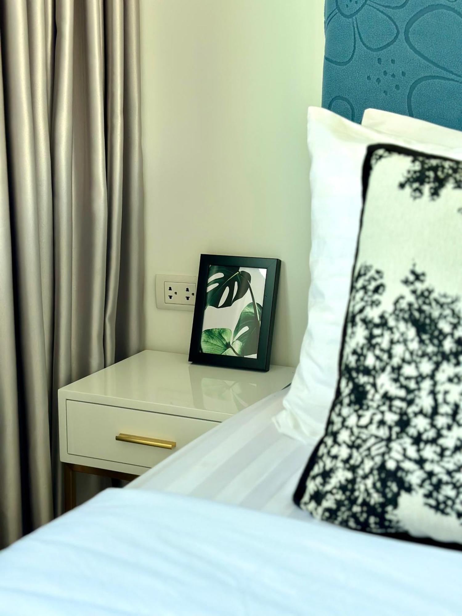 Arcadia Center Near Walking Street And Apartment Pattaya